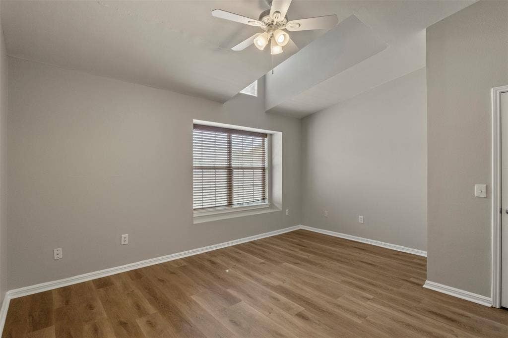 8015 Ederville Circle, Fort Worth, TX 76120