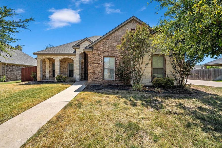 Property photo for 10308 Whitney Trace, Waco, TX