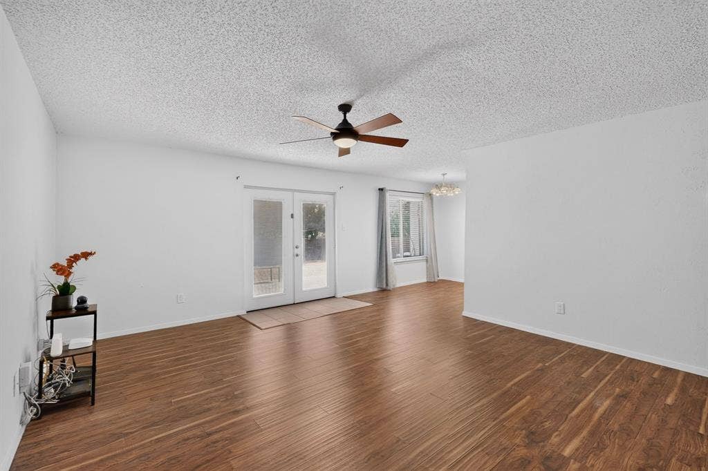 1513 Pelican Court, Garland, TX 75040 1513 Pelican Court, Garland, TX 75040