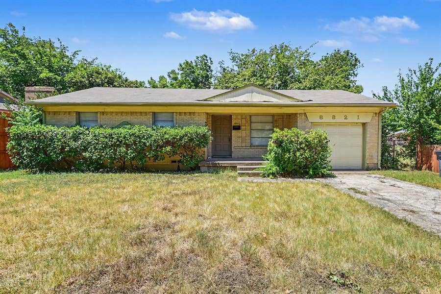 Property photo for 8821 Rustown Drive, Dallas, TX