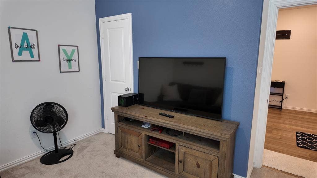 1221 Pistachio Drive, Azle, TX 76020 1221 Pistachio Drive, Azle, TX 76020