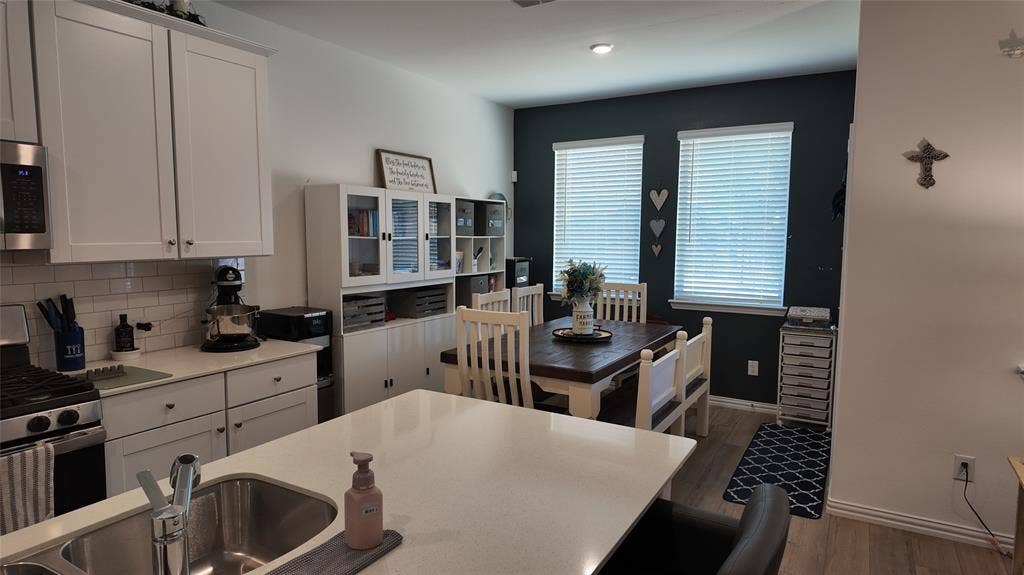 1221 Pistachio Drive, Azle, TX 76020 1221 Pistachio Drive, Azle, TX 76020