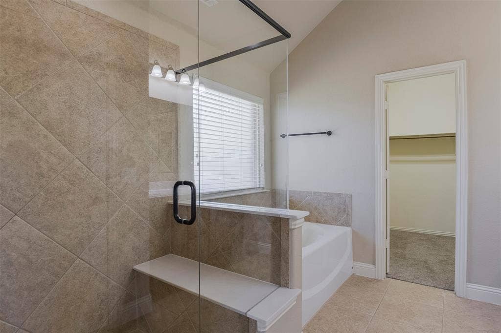 905 Mill Pond Drive, Midlothian, TX 76065