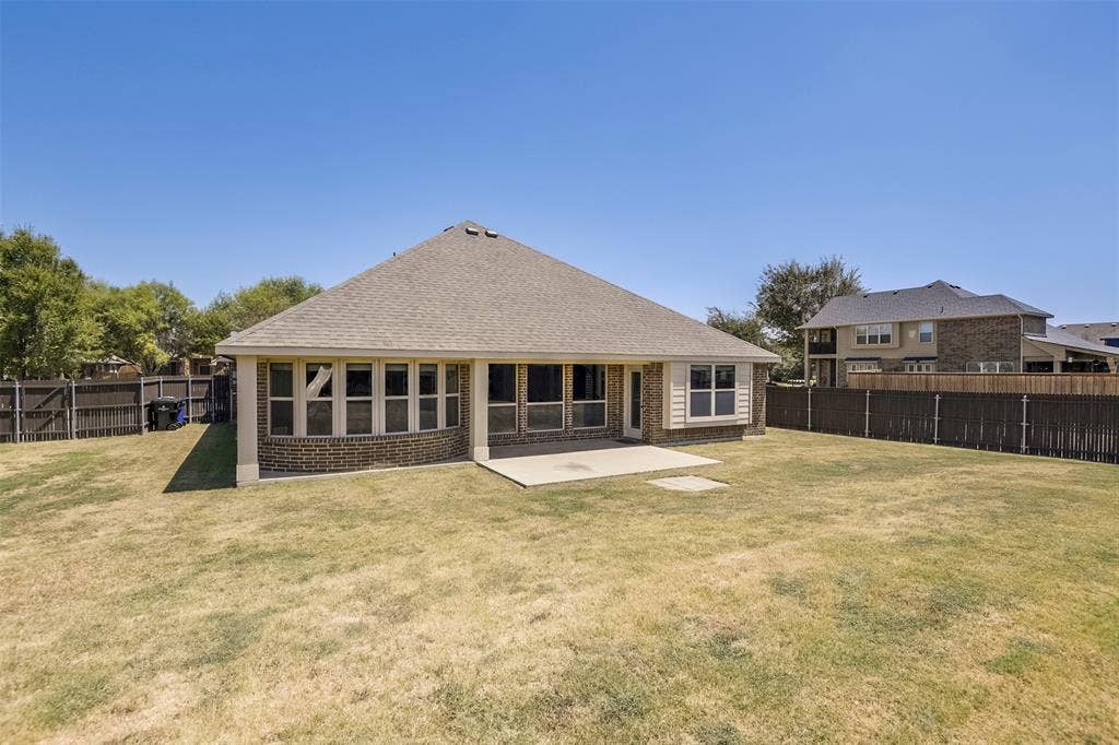 905 Mill Pond Drive, Midlothian, TX 76065