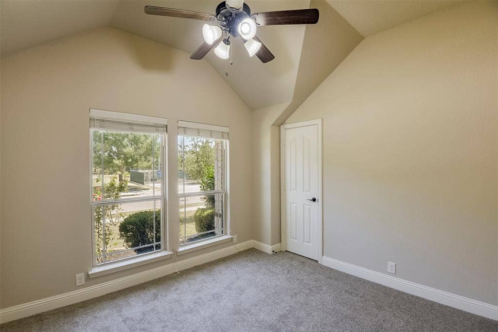 905 Mill Pond Drive, Midlothian, TX 76065