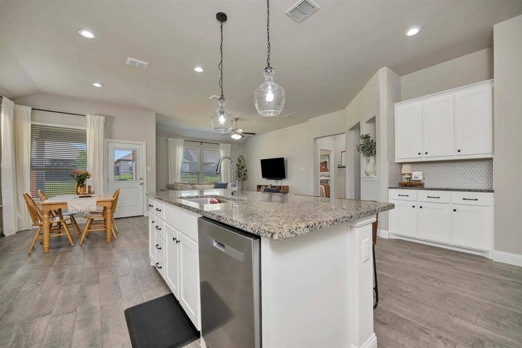 2028 Windsor Drive, Argyle, TX 76226