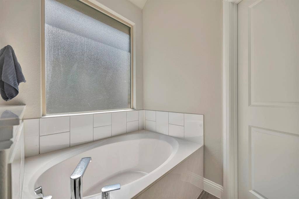 2028 Windsor Drive, Argyle, TX 76226