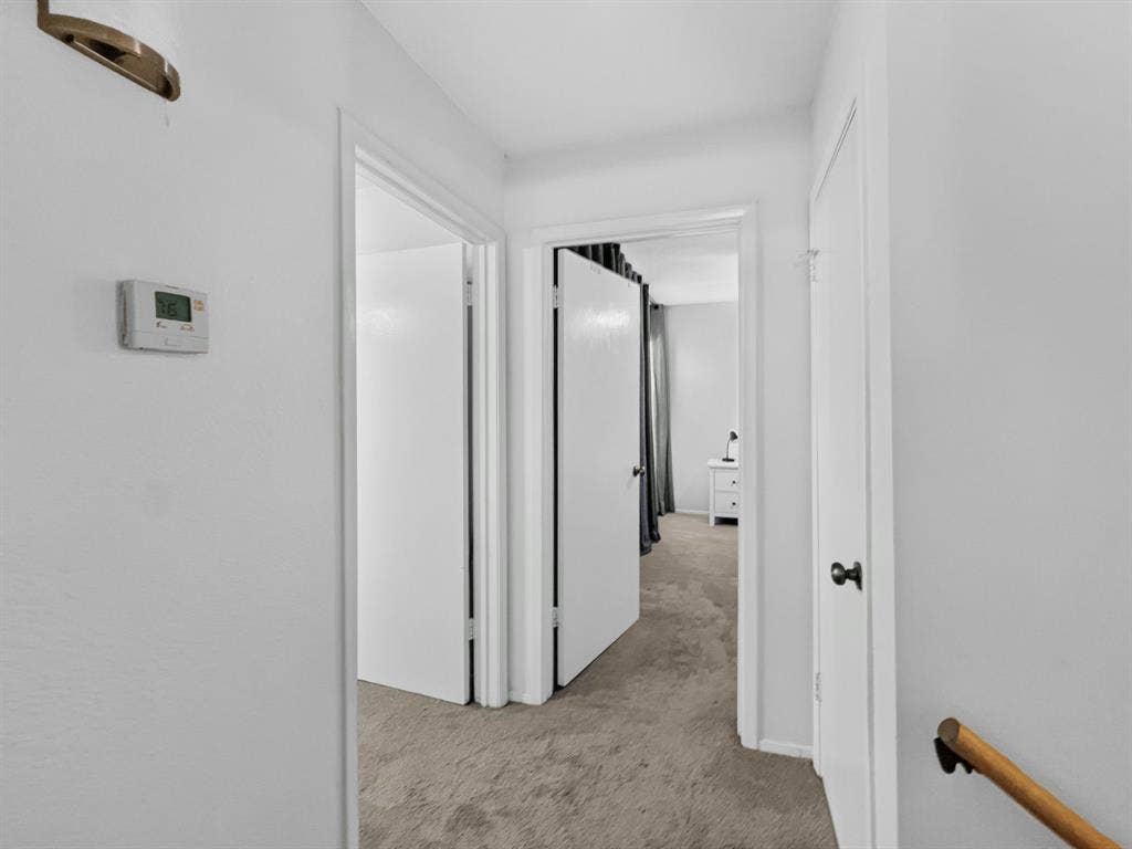 14800 Enterprise Drive, #14B, Farmers Branch, TX 75234 stairway view