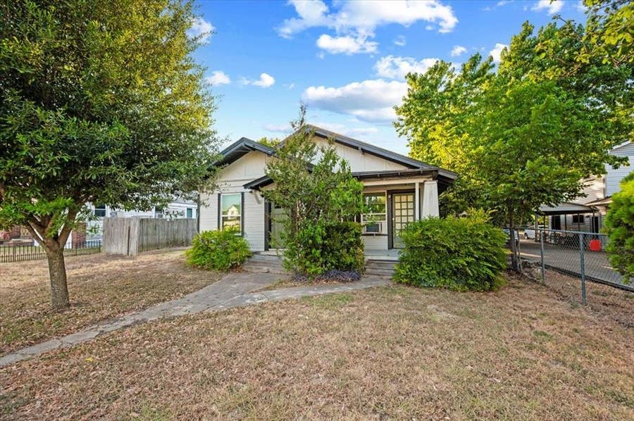 Property photo for 711 Brown Street, #A, Waxahachie, TX
