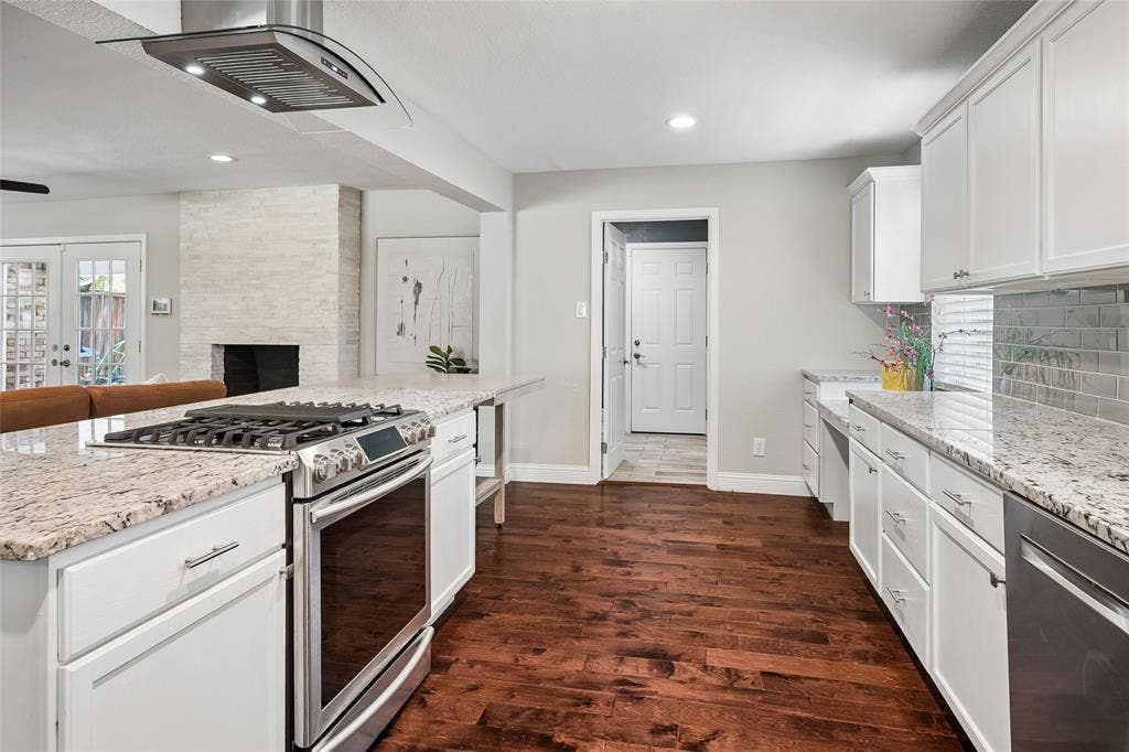 9614 Brentgate Drive, Dallas, TX 75238 9614 Brentgate Drive, Dallas, TX 75238