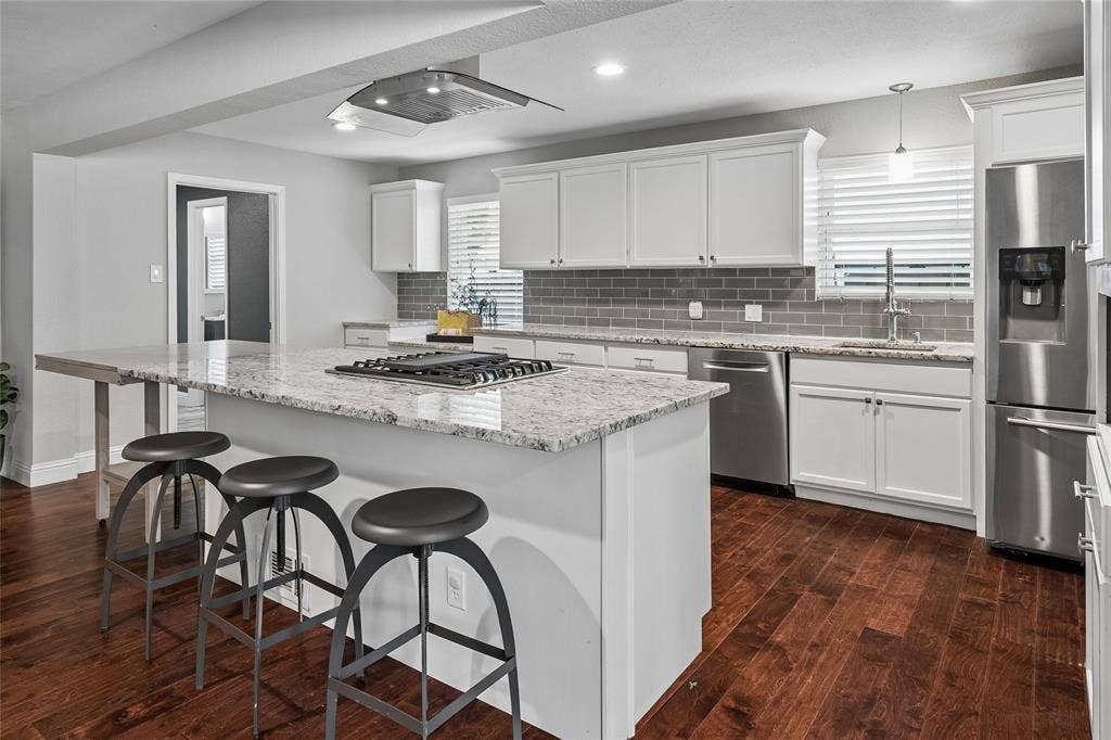9614 Brentgate Drive, Dallas, TX 75238 9614 Brentgate Drive, Dallas, TX 75238