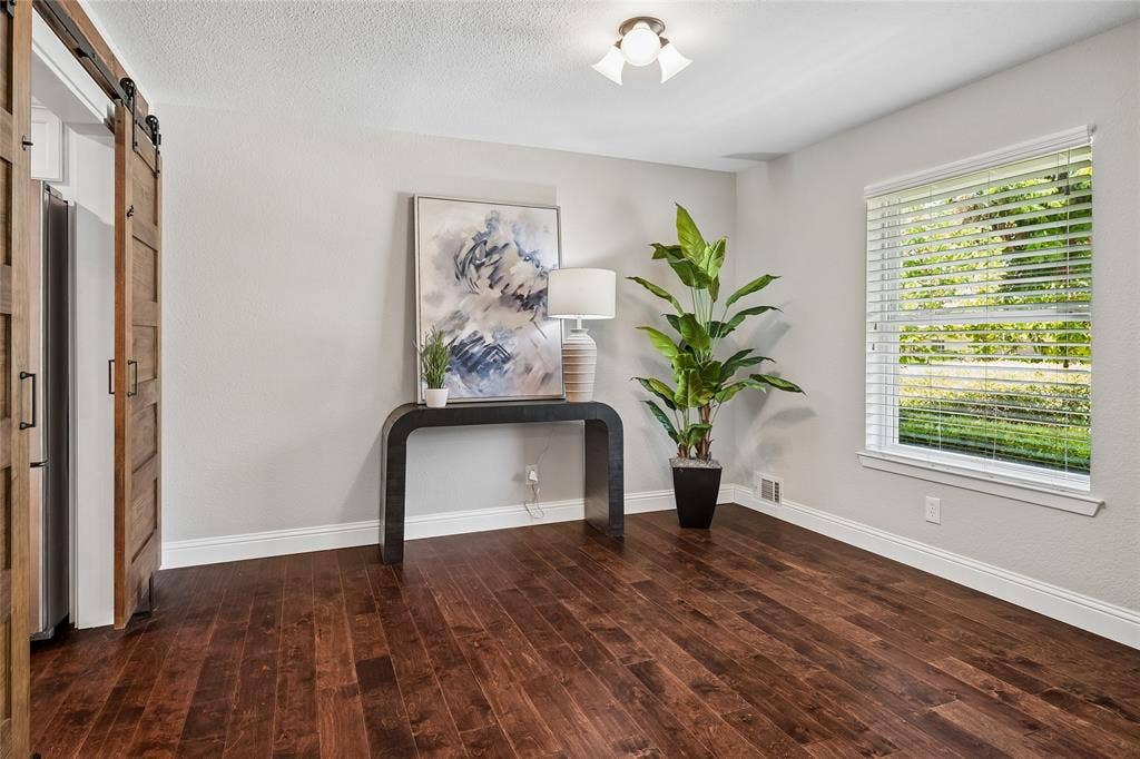 9614 Brentgate Drive, Dallas, TX 75238 9614 Brentgate Drive, Dallas, TX 75238