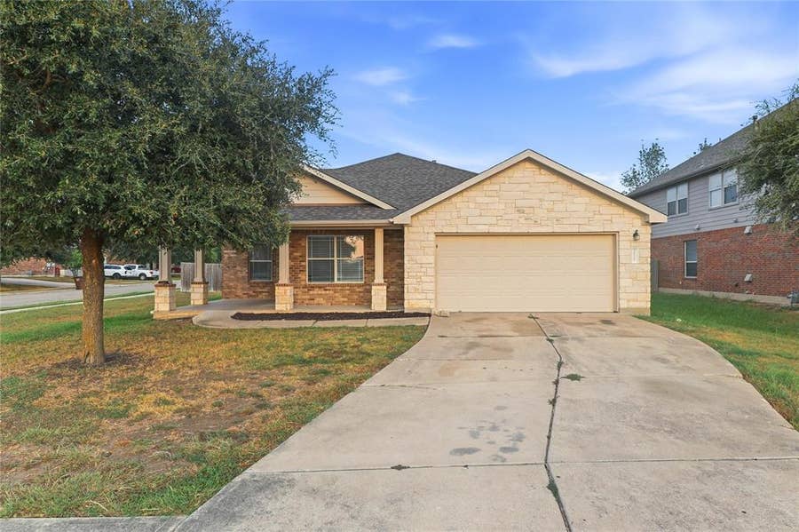 Property photo for 20121 Harrier Flight Trail, Pflugerville, TX