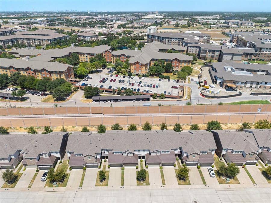 Property photo for 8169 Snapdragon Way, Dallas, TX