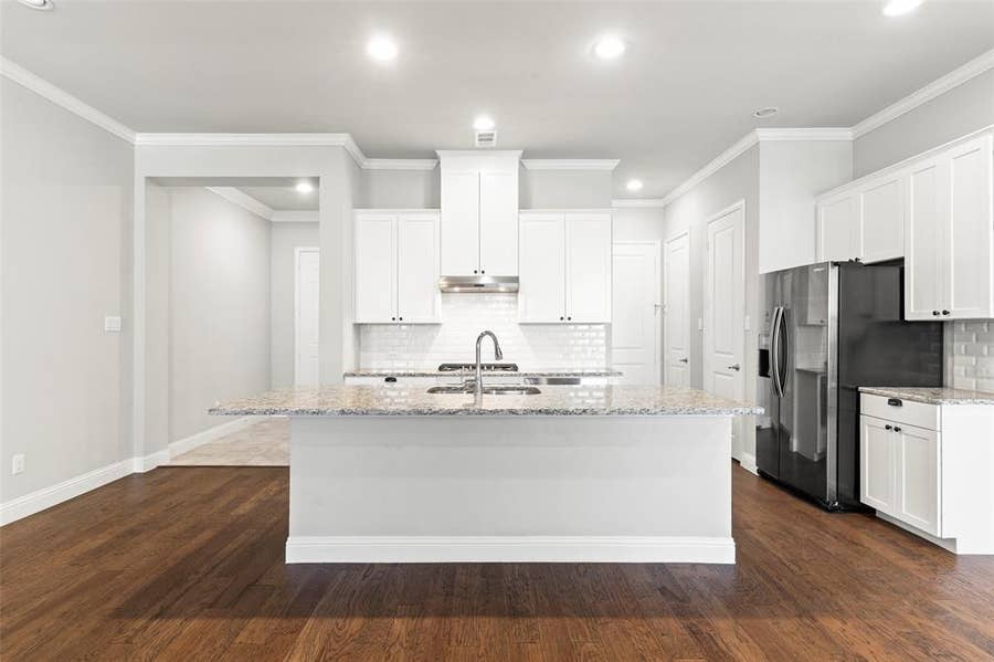 Property photo for 8169 Snapdragon Way, Dallas, TX