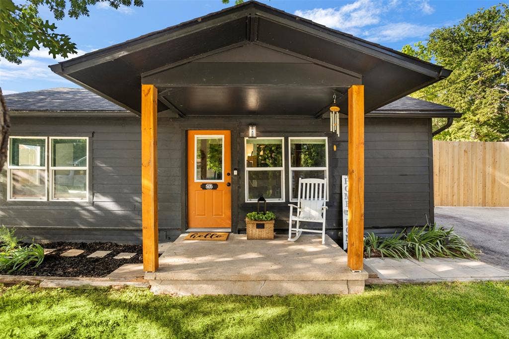 505 E Ross Street, Waxahachie, TX 75165 505 E Ross Street, Waxahachie, TX 75165