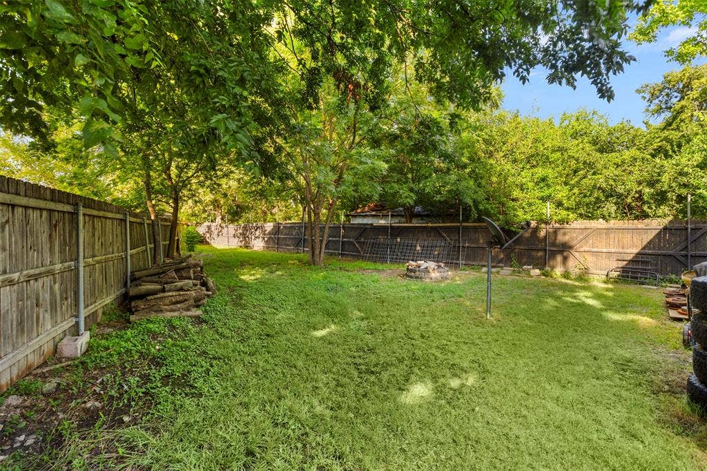 505 E Ross Street, Waxahachie, TX 75165 505 E Ross Street, Waxahachie, TX 75165