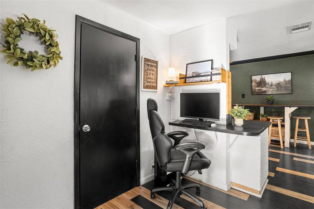 505 E Ross Street, Waxahachie, TX 75165 505 E Ross Street, Waxahachie, TX 75165