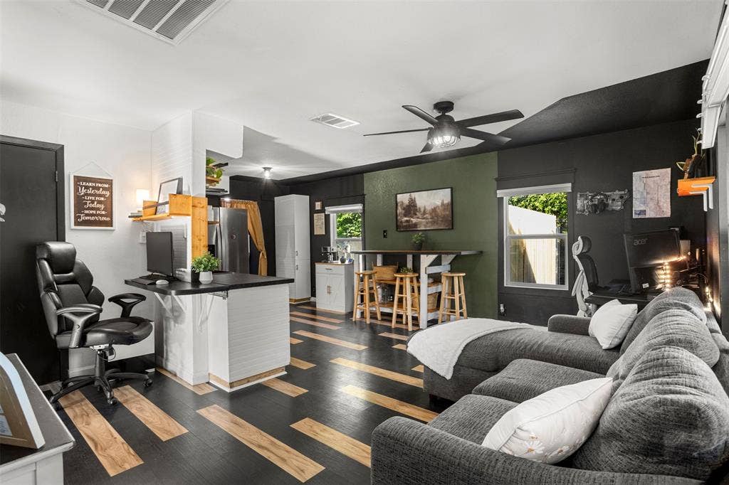 505 E Ross Street, Waxahachie, TX 75165 505 E Ross Street, Waxahachie, TX 75165