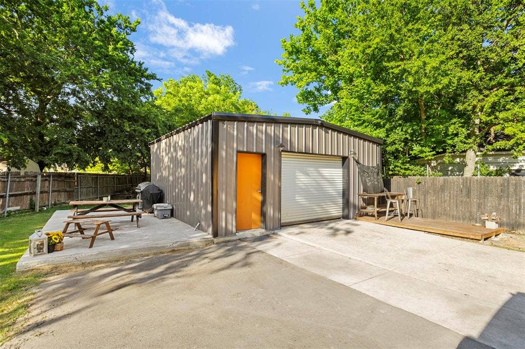 505 E Ross Street, Waxahachie, TX 75165 505 E Ross Street, Waxahachie, TX 75165