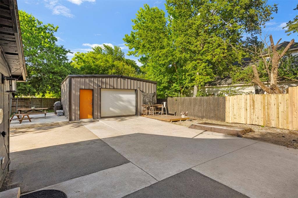 505 E Ross Street, Waxahachie, TX 75165 505 E Ross Street, Waxahachie, TX 75165