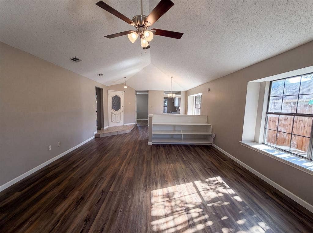 1503 Curtis Lane, Cedar Hill, TX 75104 1503 Curtis Lane, Cedar Hill, TX 75104