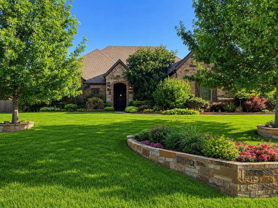 Property photo for 1317 Bluff Springs Drive, Fort Worth, TX