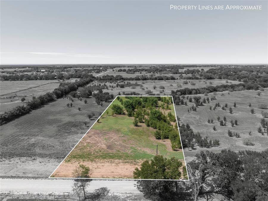 Property photo for Lot 2 Buggtussle Lane, West, TX