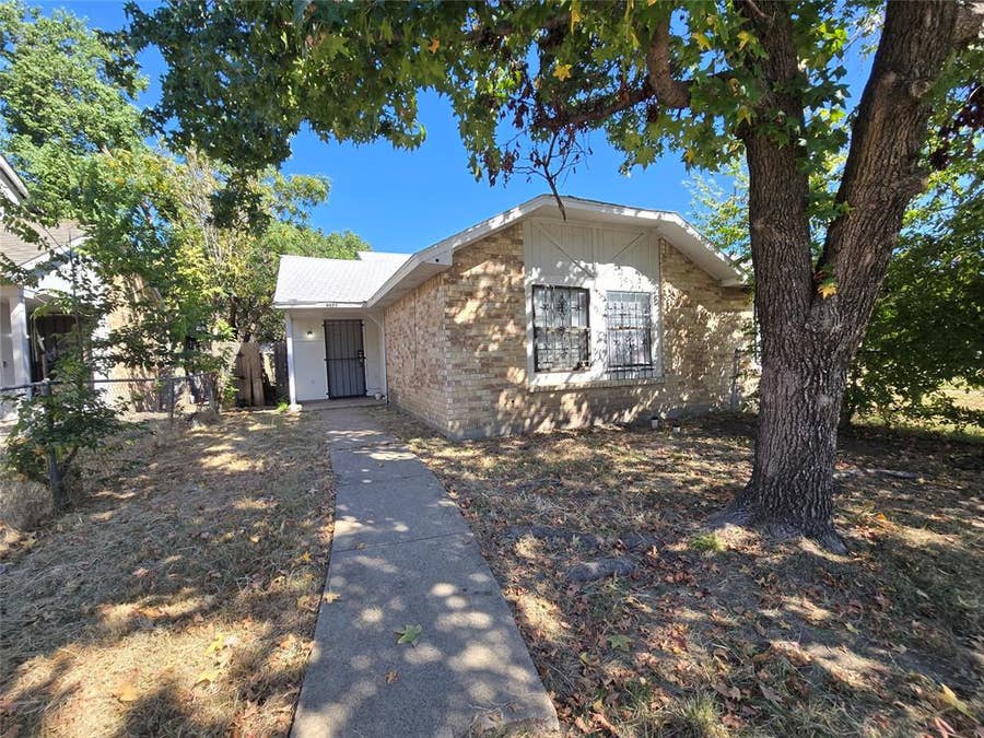 Property photo for 9571 Gonzales Drive, Dallas, TX
