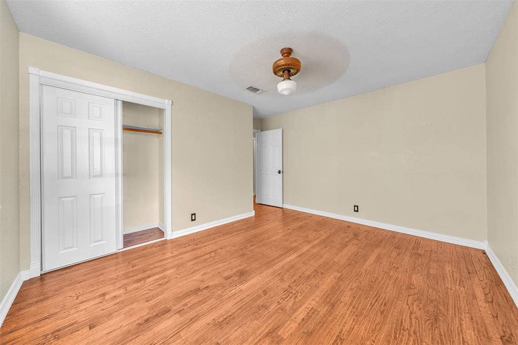 1208 Harrison Lane, Hurst, TX 76053 1208 Harrison Lane, Hurst, TX 76053