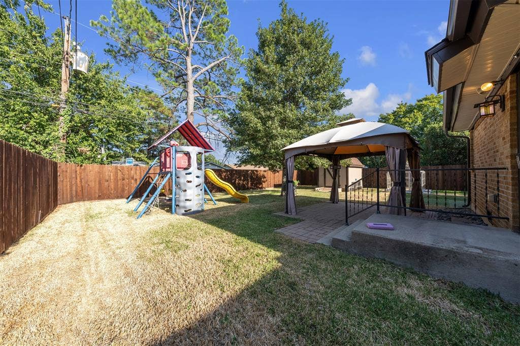 1208 Harrison Lane, Hurst, TX 76053 1208 Harrison Lane, Hurst, TX 76053