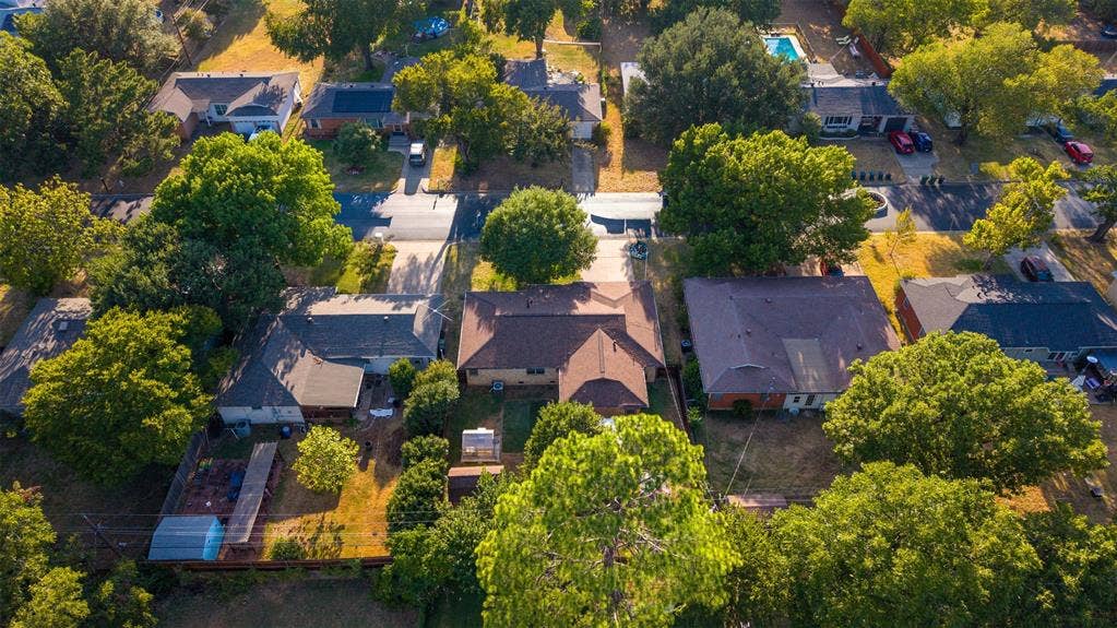 1208 Harrison Lane, Hurst, TX 76053 1208 Harrison Lane, Hurst, TX 76053