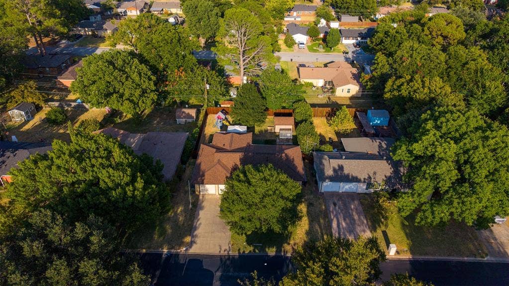 1208 Harrison Lane, Hurst, TX 76053 1208 Harrison Lane, Hurst, TX 76053