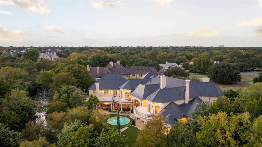 Property photo for 10617 Bridge Hollow Court, Dallas, TX