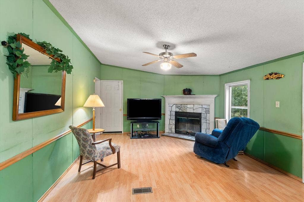24709 N US Highway 287, Athens, TX 75751 24709 N US Highway 287, Athens, TX 75751