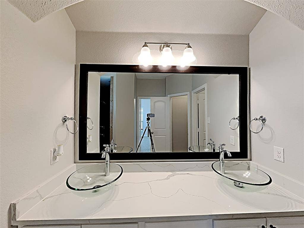 1025 Prairie Heights Drive, Fort Worth, TX 76108 1025 Prairie Heights Drive, Fort Worth, TX 76108