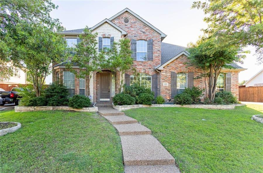 Property photo for 413 Brookmere Lane, Murphy, TX