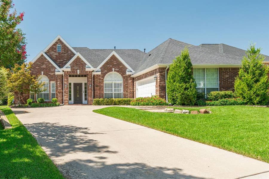 Property photo for 2741 Brookside Lane, McKinney, TX