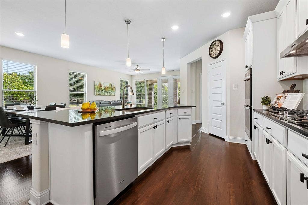 8028 Hickory Branch Drive, Frisco, TX 75034 8028 Hickory Branch Drive, Frisco, TX 75034
