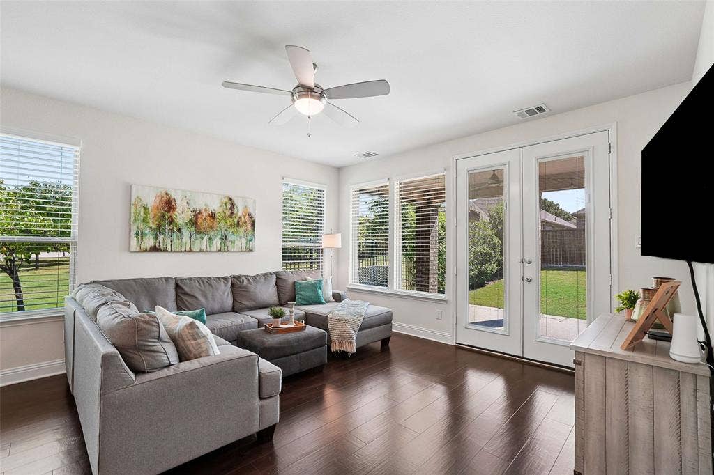 8028 Hickory Branch Drive, Frisco, TX 75034 8028 Hickory Branch Drive, Frisco, TX 75034