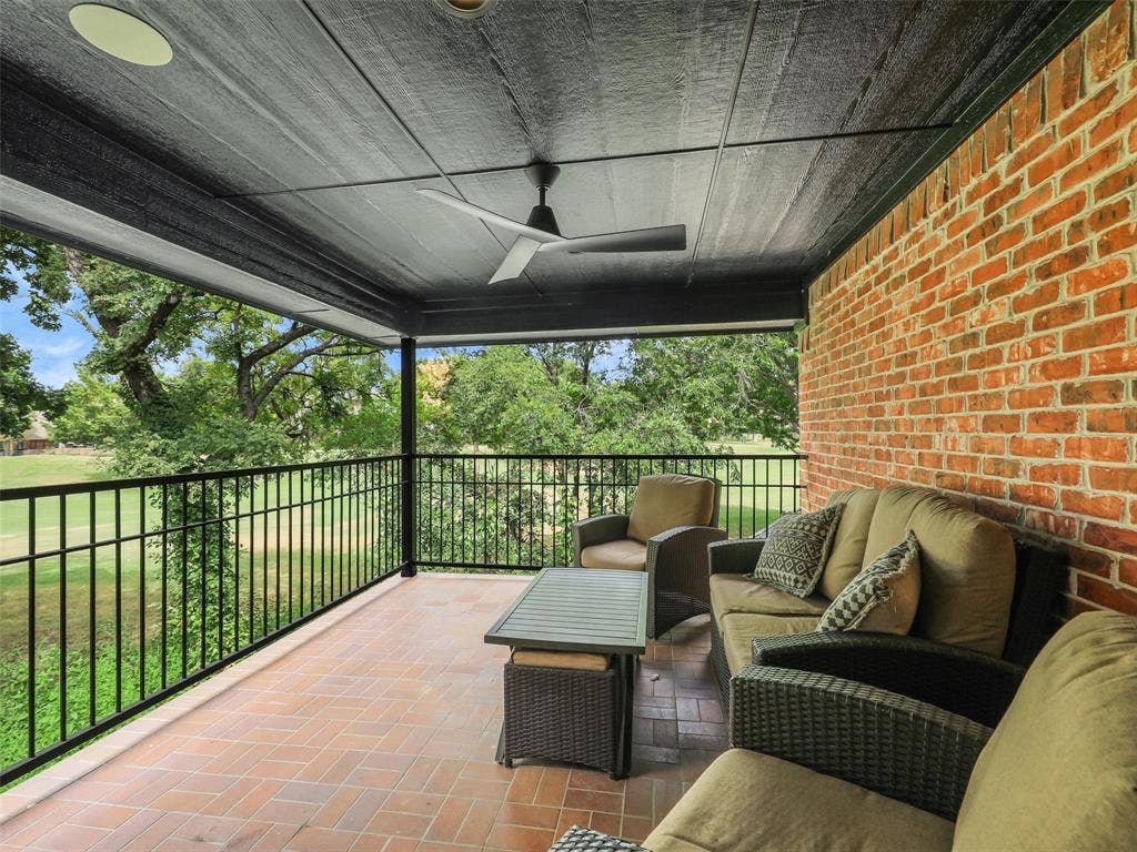 6645 Castle Pines Drive, Plano, TX 75093 6645 Castle Pines Drive, Plano, TX 75093