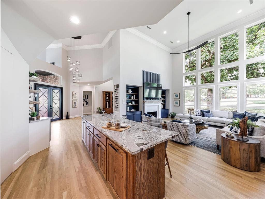 6645 Castle Pines Drive, Plano, TX 75093 6645 Castle Pines Drive, Plano, TX 75093