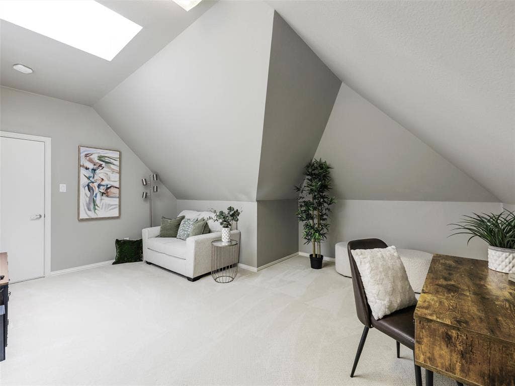 6645 Castle Pines Drive, Plano, TX 75093 6645 Castle Pines Drive, Plano, TX 75093