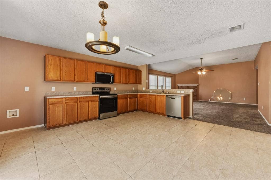 8449 Canvasback Lane, Dallas, TX 75249