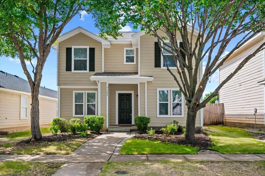 Property photo for 7105 Planters Row Drive, McKinney, TX