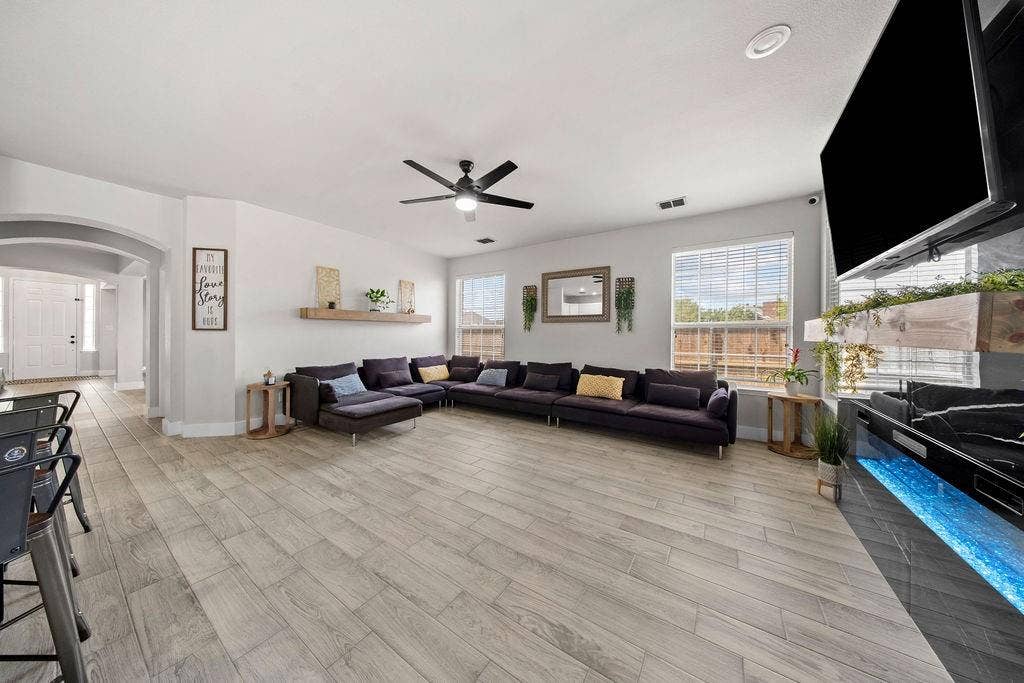 510 Hawthorne Drive, Murphy, TX 75094 510 Hawthorne Drive, Murphy, TX 75094
