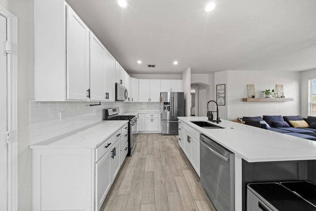 510 Hawthorne Drive, Murphy, TX 75094 510 Hawthorne Drive, Murphy, TX 75094