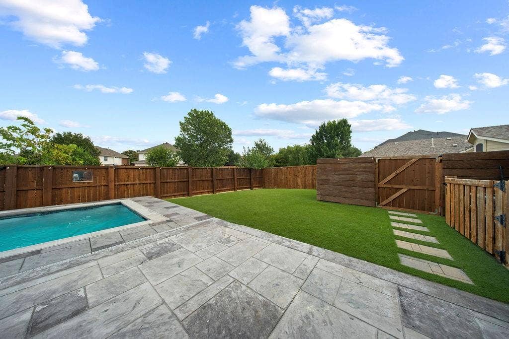 510 Hawthorne Drive, Murphy, TX 75094 510 Hawthorne Drive, Murphy, TX 75094