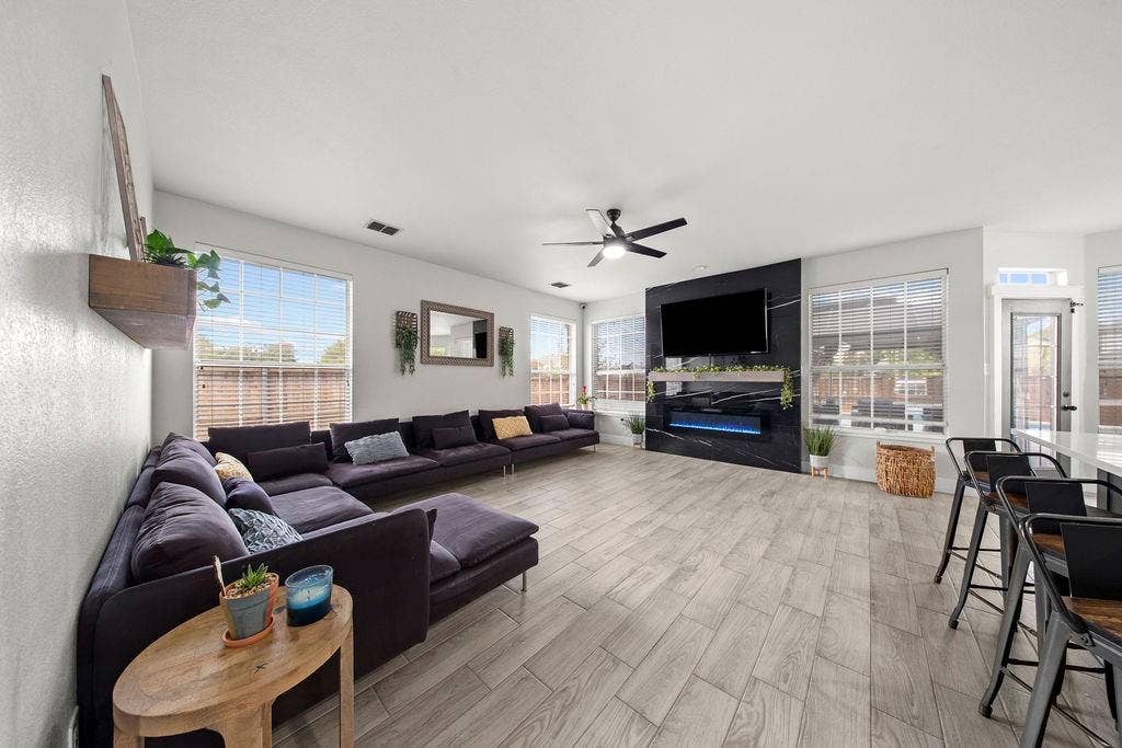 510 Hawthorne Drive, Murphy, TX 75094 510 Hawthorne Drive, Murphy, TX 75094