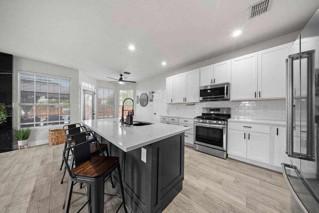 510 Hawthorne Drive, Murphy, TX 75094 510 Hawthorne Drive, Murphy, TX 75094